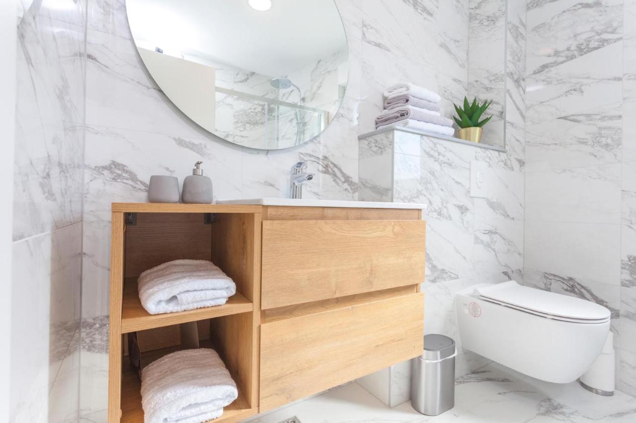 Tinel Boutique Apartment Promajna Bagian luar foto